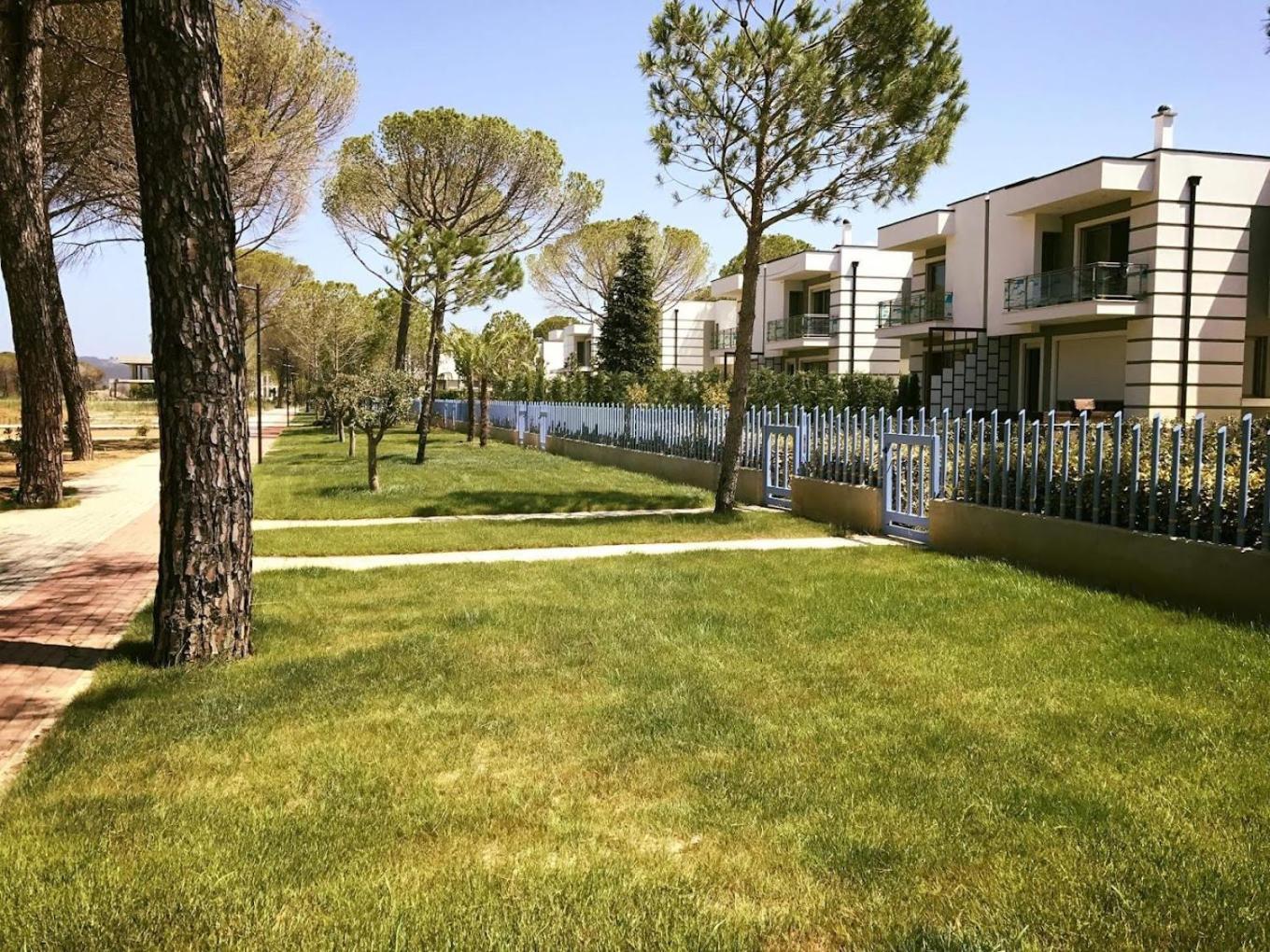 Villa Eden 111, Perla Resort, Bay Of Lalzi Durres Ngoại thất bức ảnh